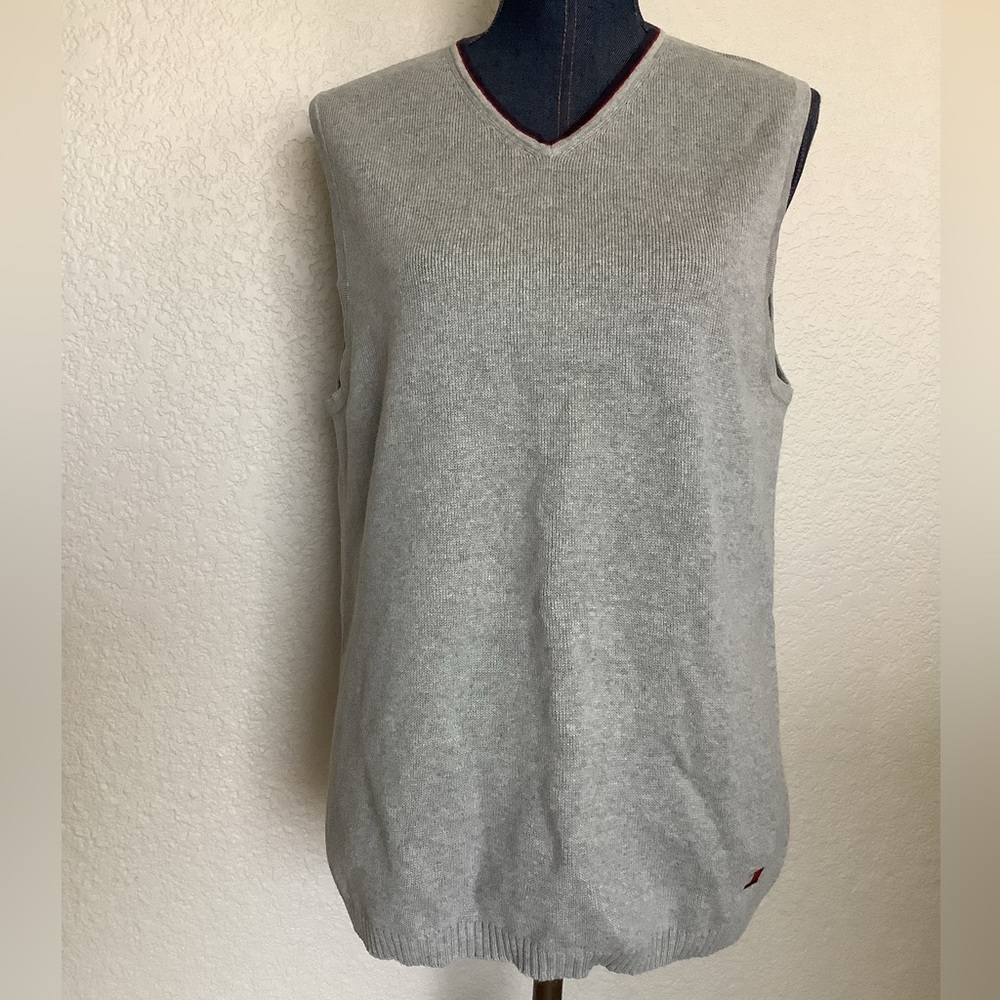 Vintage Tommy Hilfiger Sleeveless Gray V-Neck Sweater Vest Cotton Men's Small